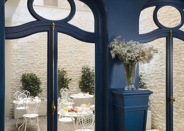 Celeste Batignolles Montmartre Hotel 4*