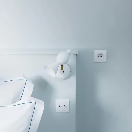 Céleste Batignolles Montmartre Paris