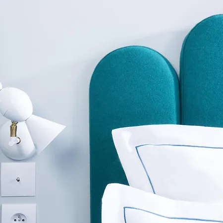 Céleste Batignolles Montmartre Paris