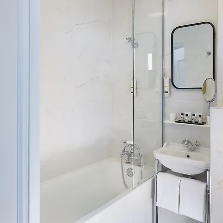 Hotel Céleste Batignolles Montmartre Paris