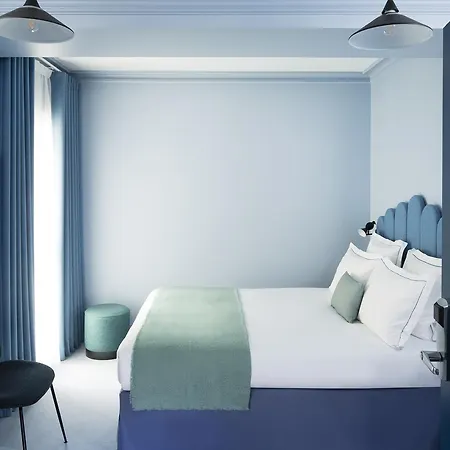 Celeste Batignolles Montmartre 4* Paris