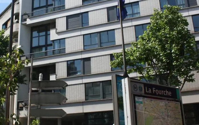 Celeste Batignolles Montmartre Отель Париж