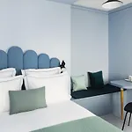 Hotel Celeste Batignolles Montmartre