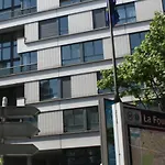 Celeste Batignolles Montmartre Hotel París