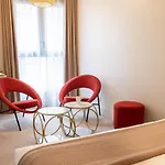 Hotel Celeste Batignolles Montmartre 4*