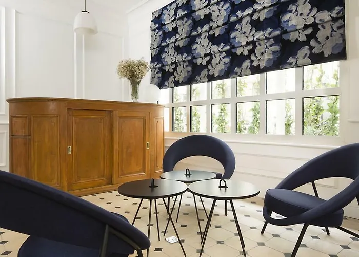 Celeste Batignolles Montmartre Szálloda 4*